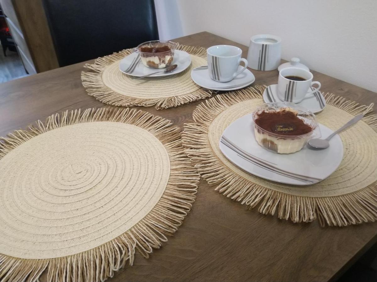 Apartmany Nezarka A Privatni Wellness Jindrichuv Hradec Exterior photo