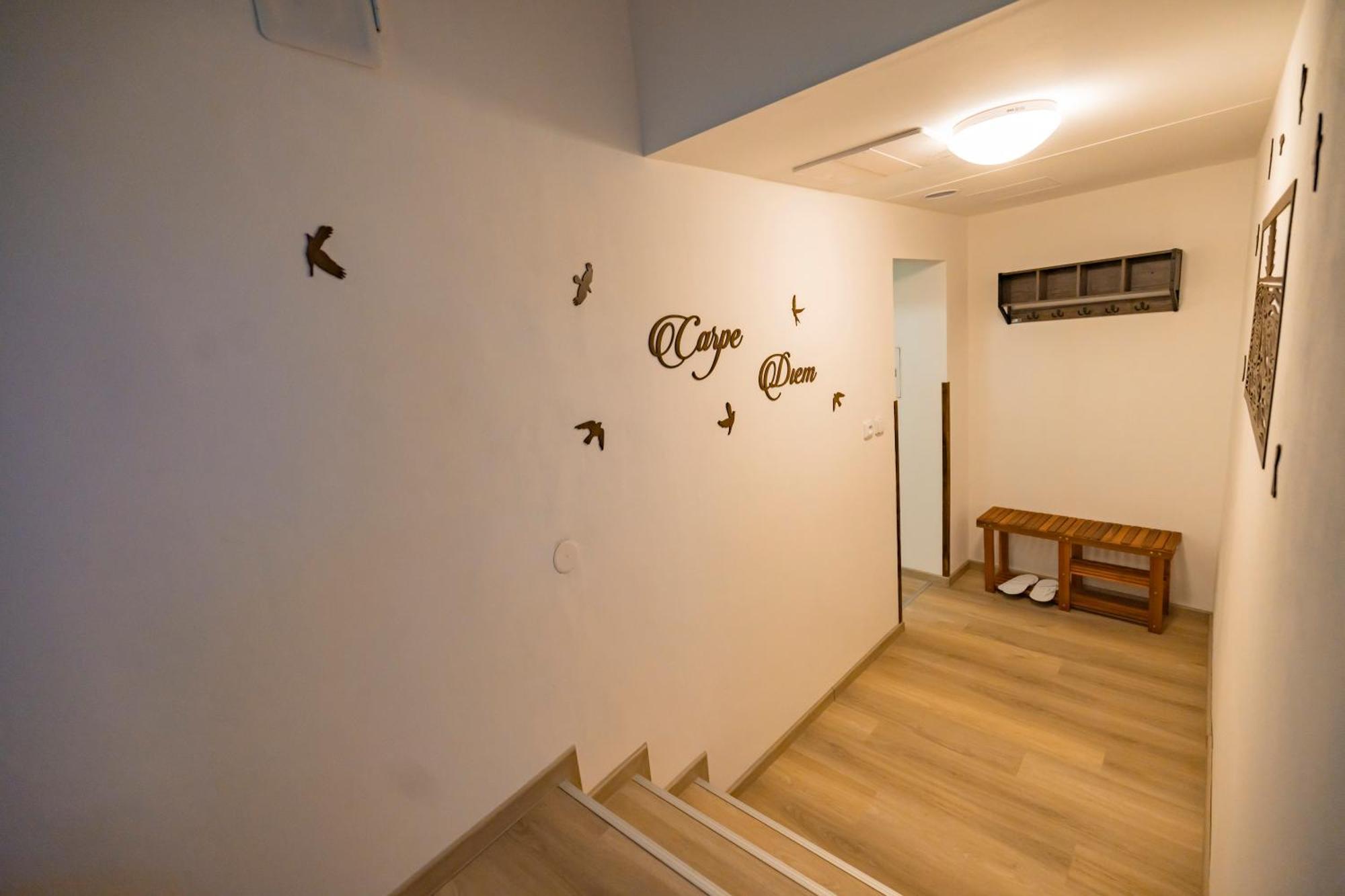 Apartmany Nezarka A Privatni Wellness Jindrichuv Hradec Exterior photo
