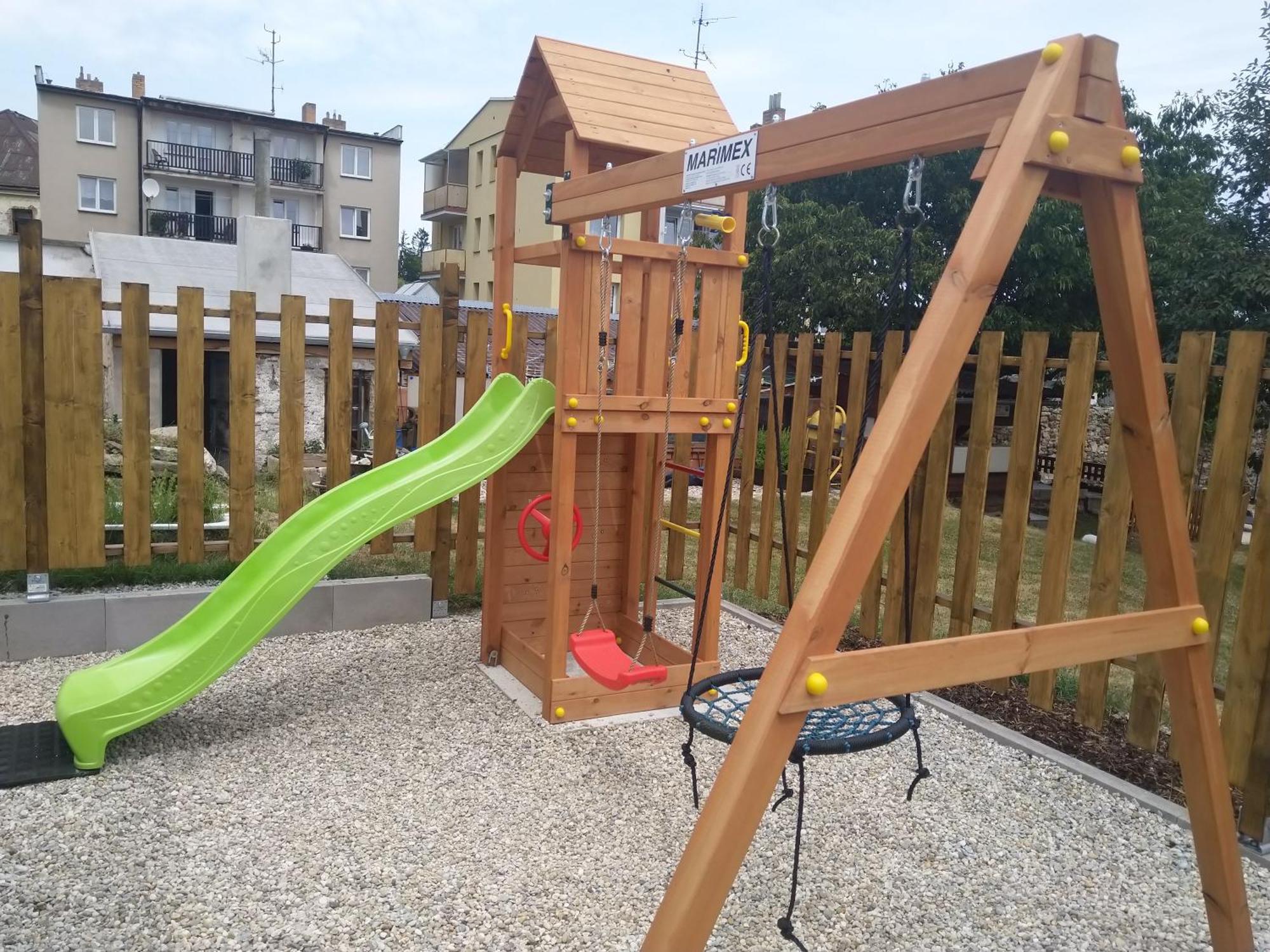 Apartmany Nezarka A Privatni Wellness Jindrichuv Hradec Exterior photo